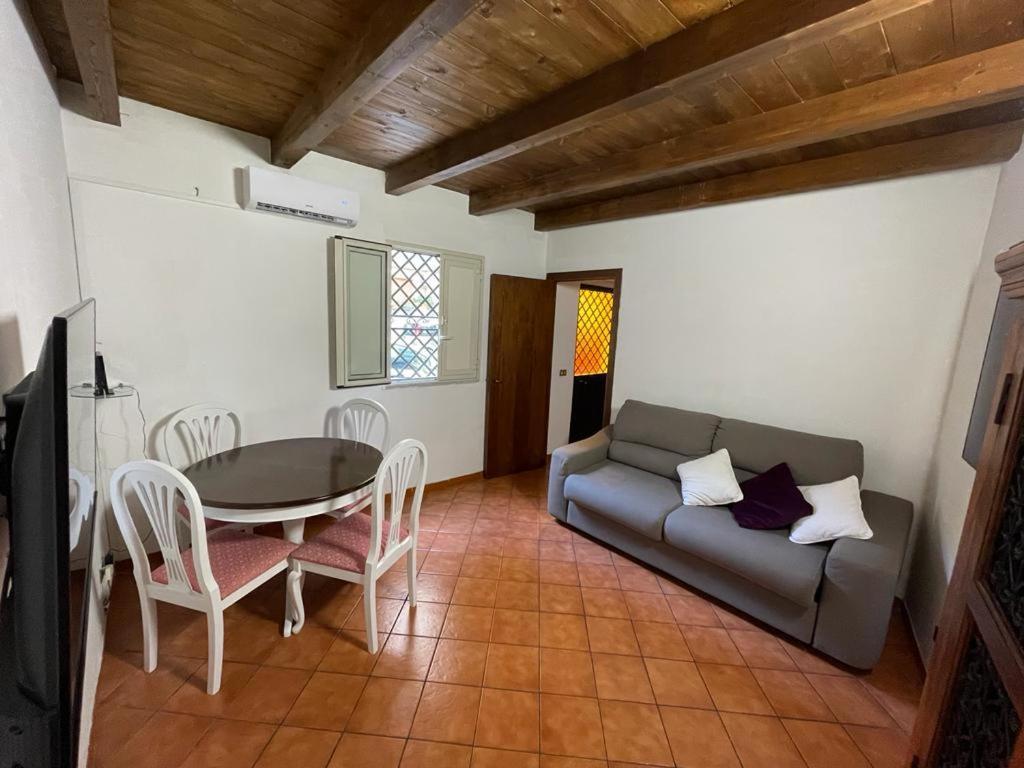 La Zisa Holiday Palermo Bagian luar foto